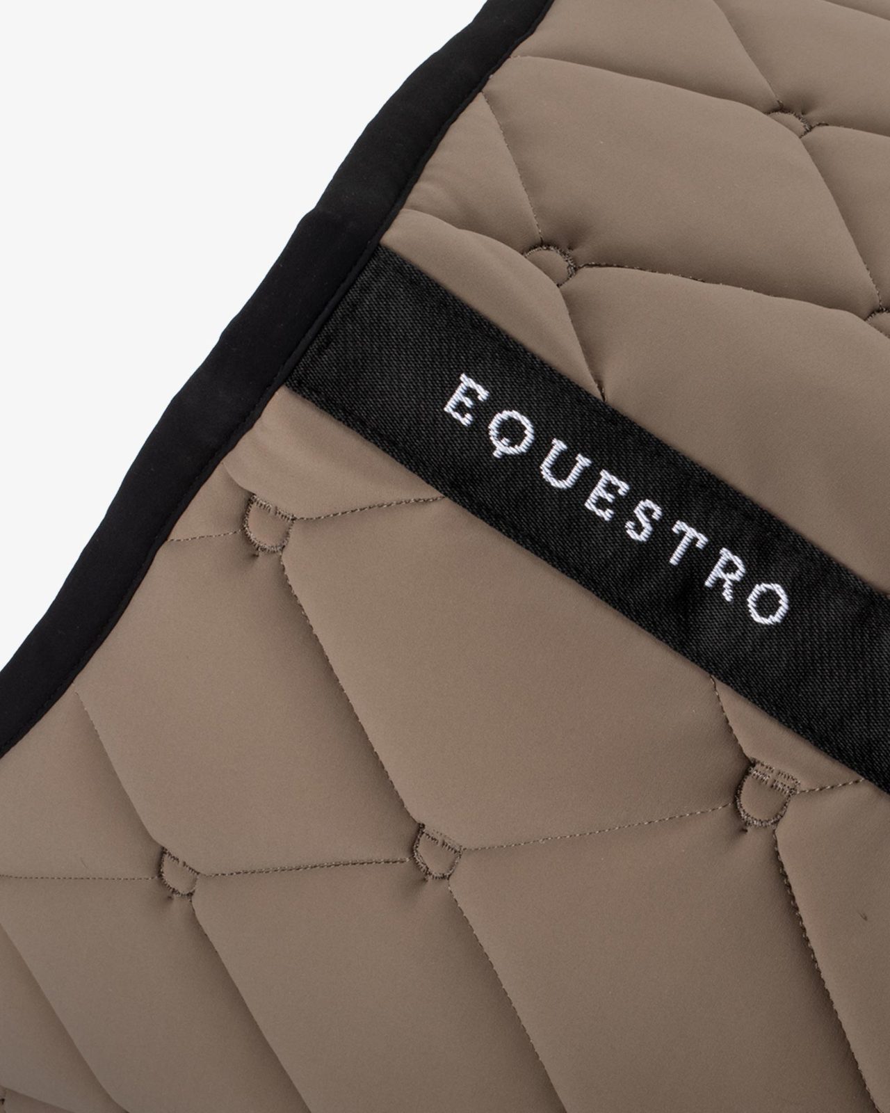 Jumping saddle pad in technical fabric