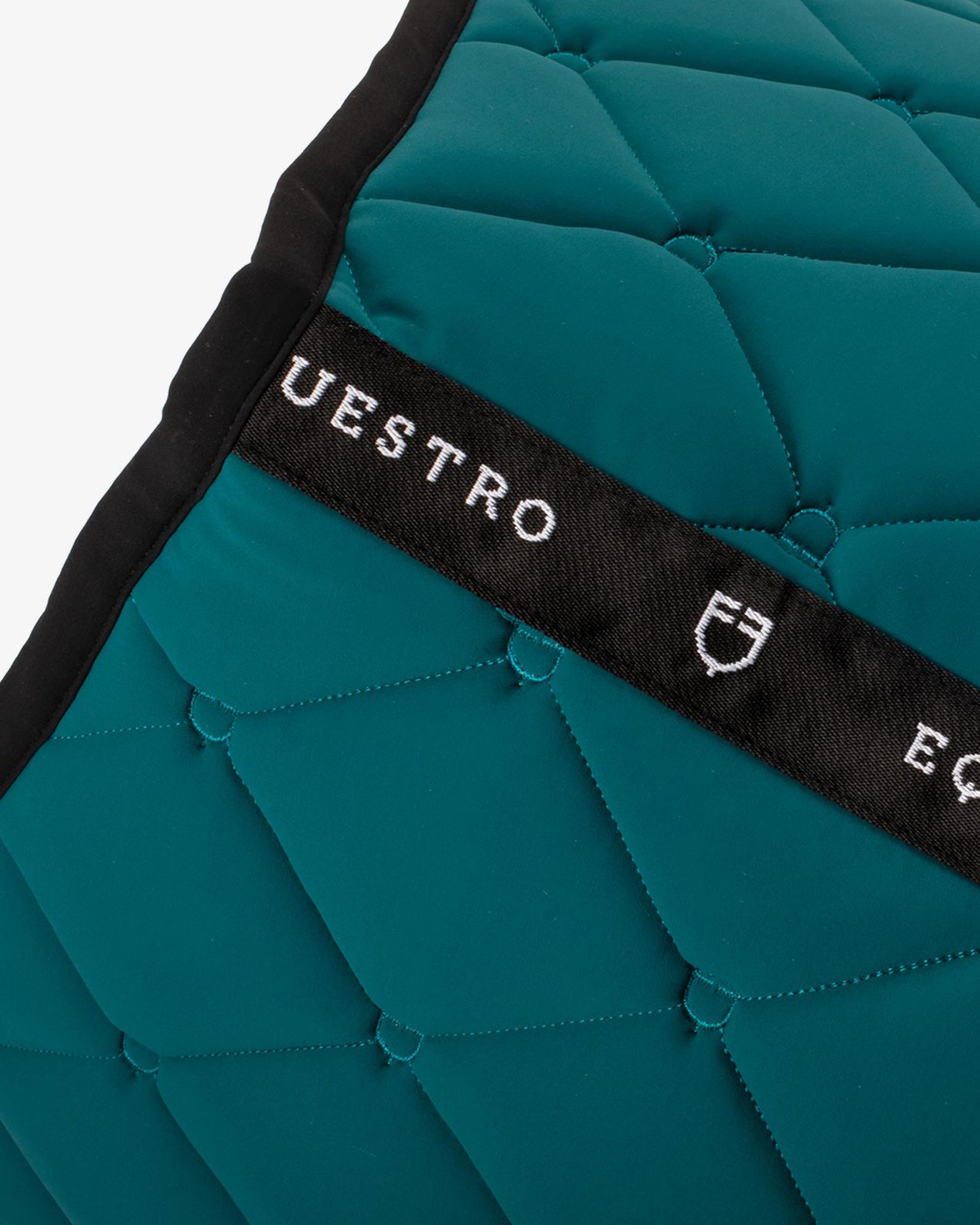 Jumping saddle pad in technical fabric