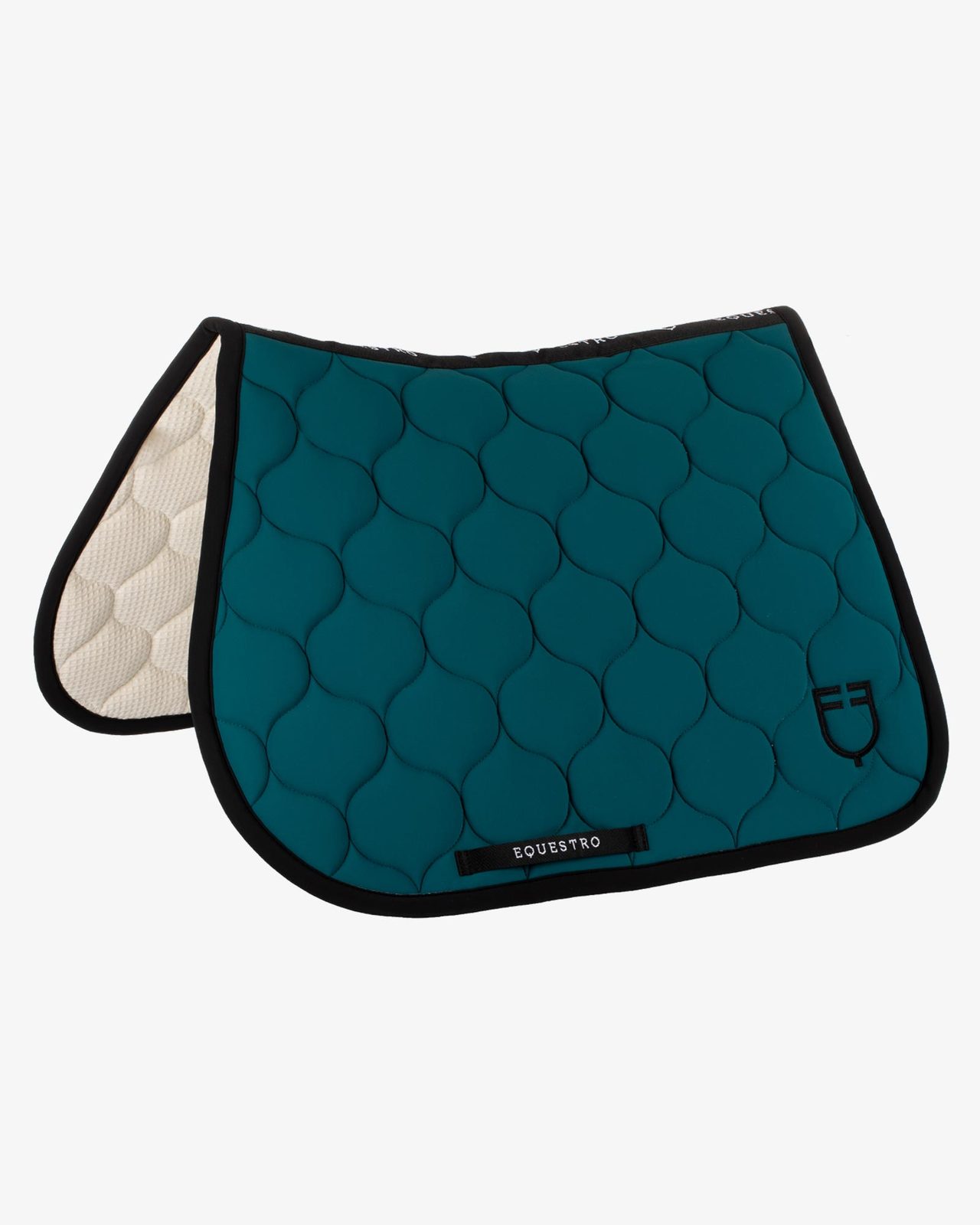 Jumping saddle pad with onion quilting
