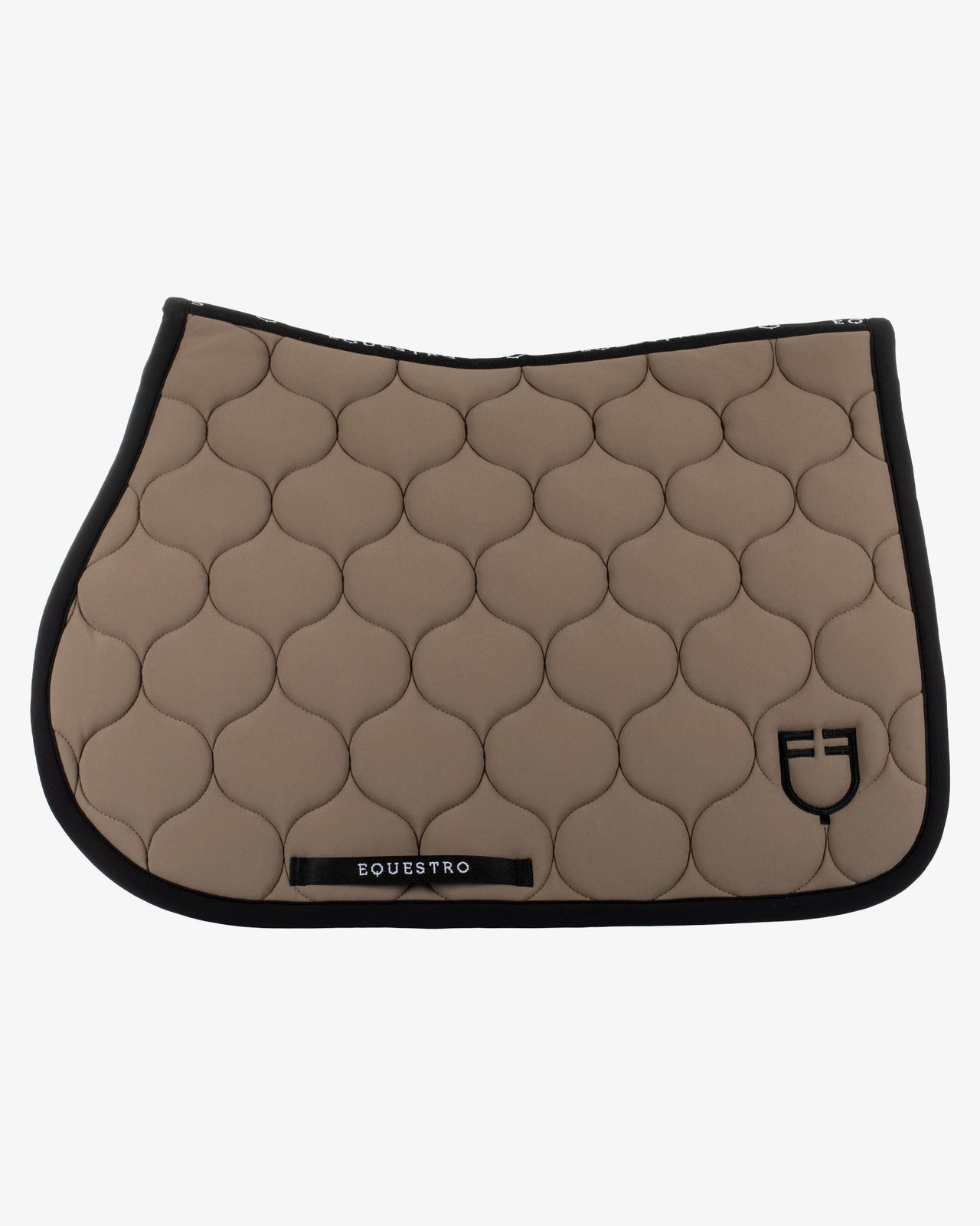 Jumping saddle pad with onion quilting