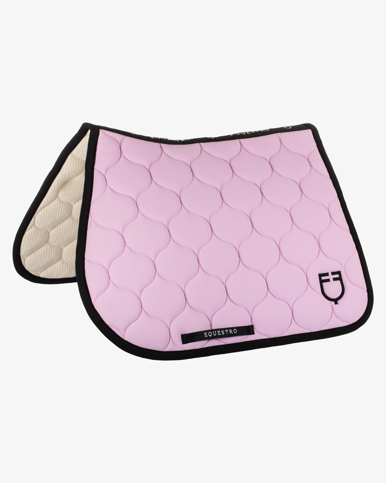 Jumping saddle pad with onion quilting