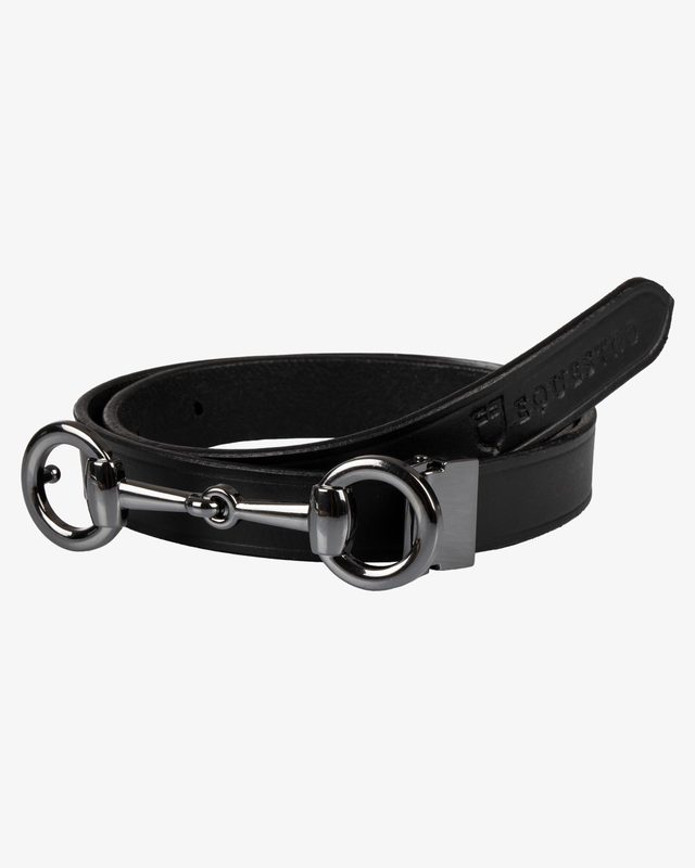 Women's belt snaffle bit buckle