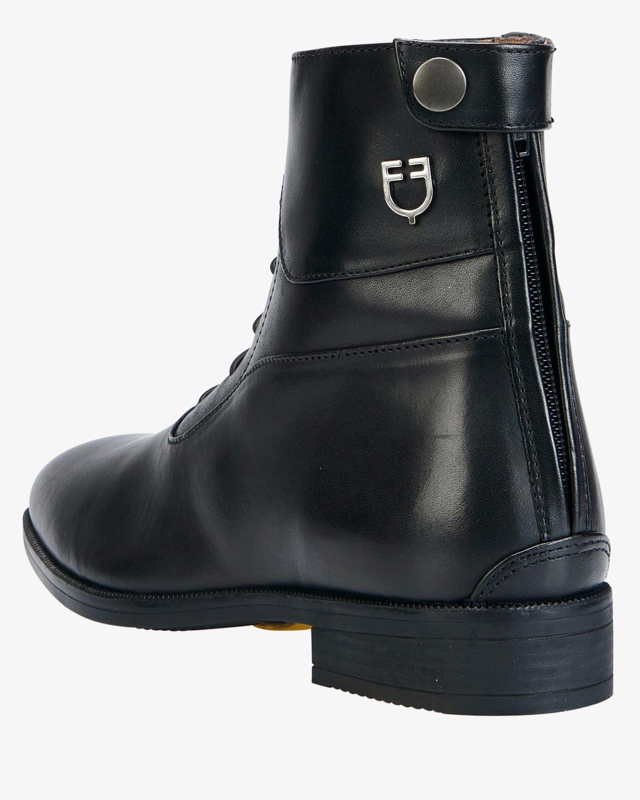 Unisex ankle boots with laces