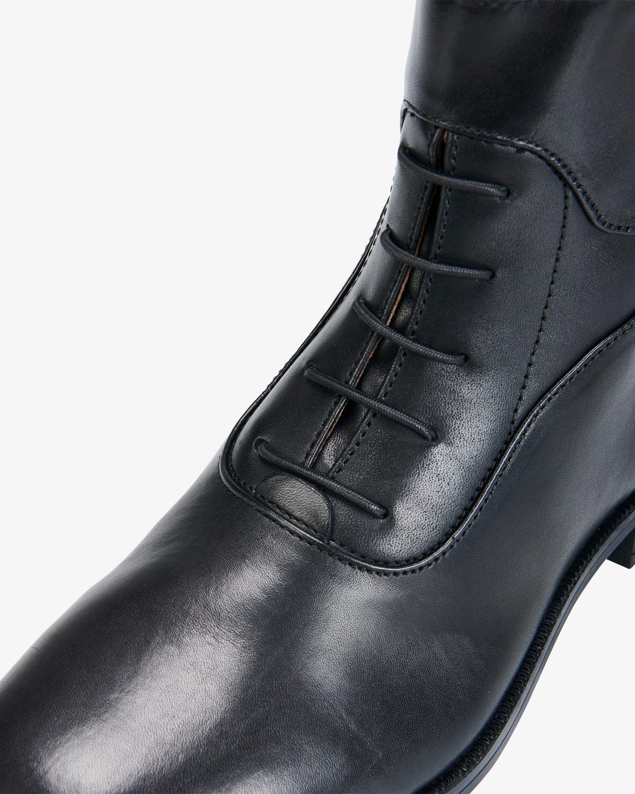 Unisex ankle boots with laces
