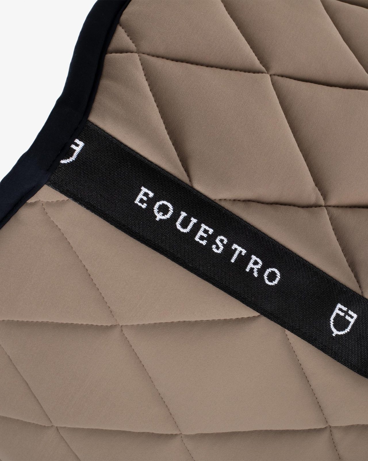 Jumping saddle pad with embroidered logo black line edition
