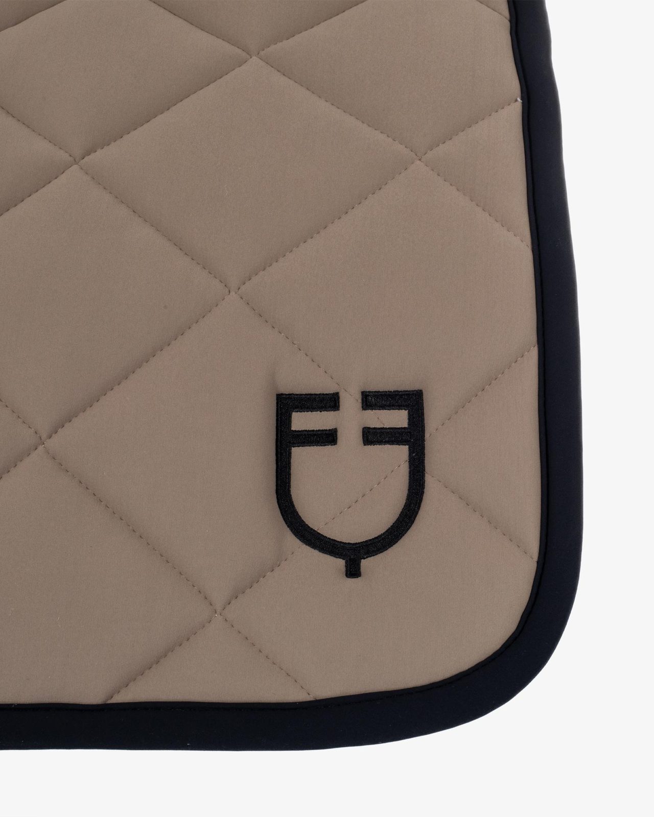 Jumping saddle pad with embroidered logo black line edition