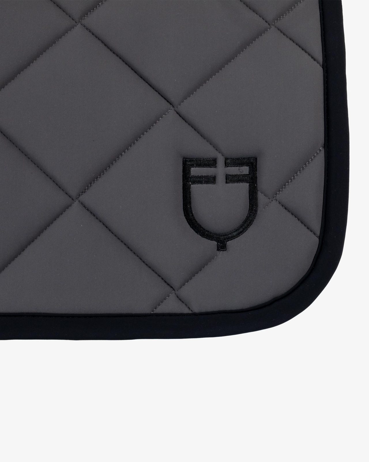 Jumping saddle pad with embroidered logo black line edition