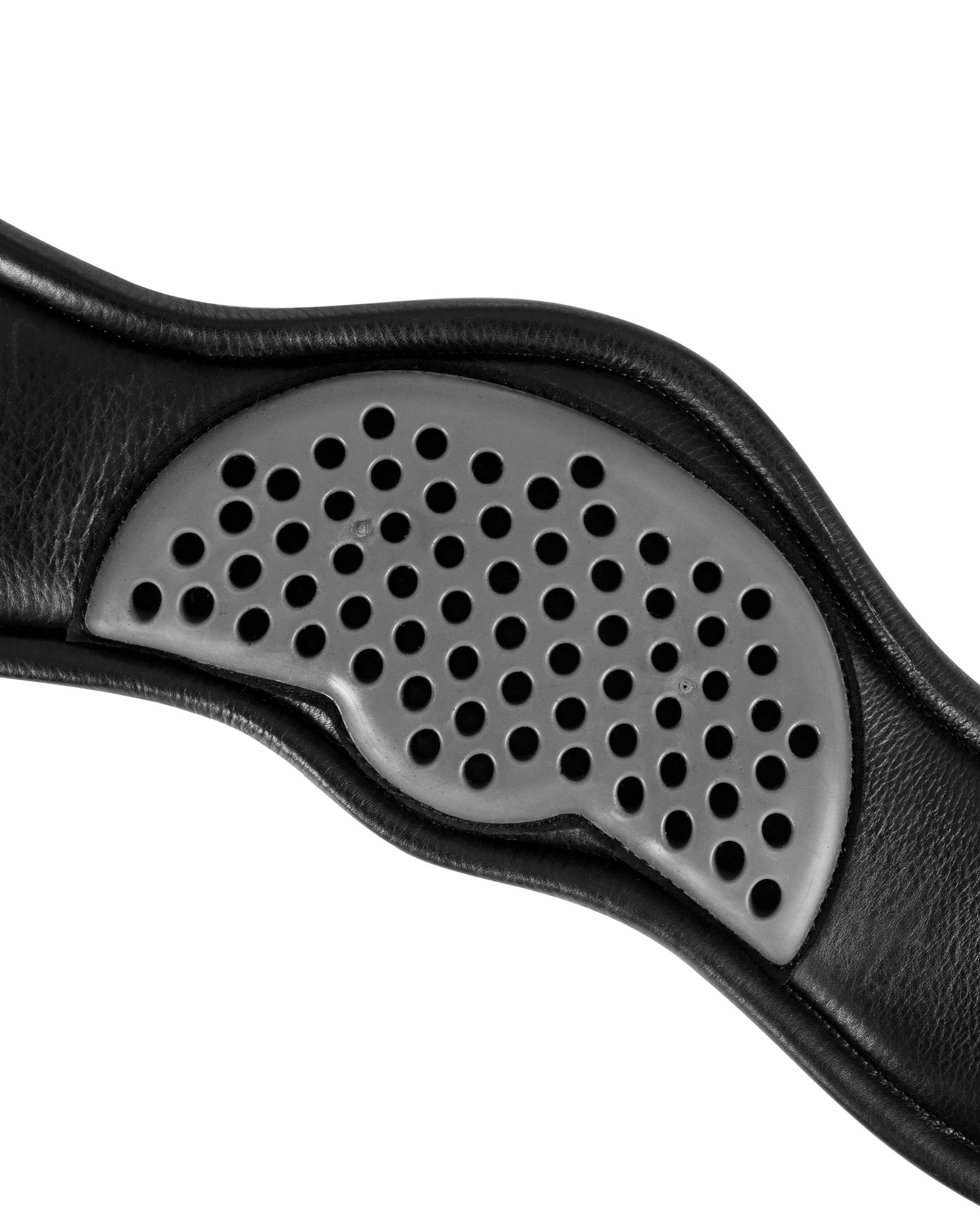 Anatomical dressage girth leather