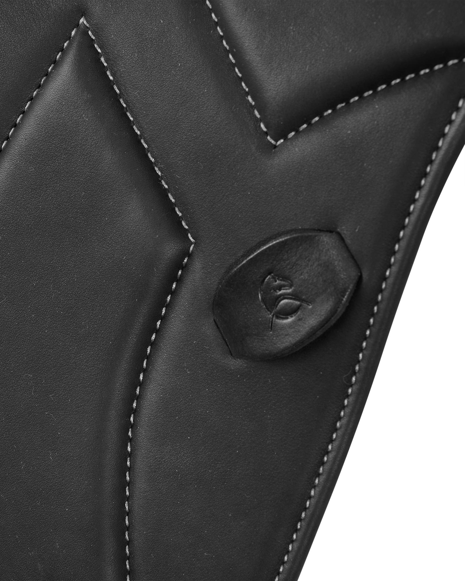 Guttuso jumping saddle latex panels
