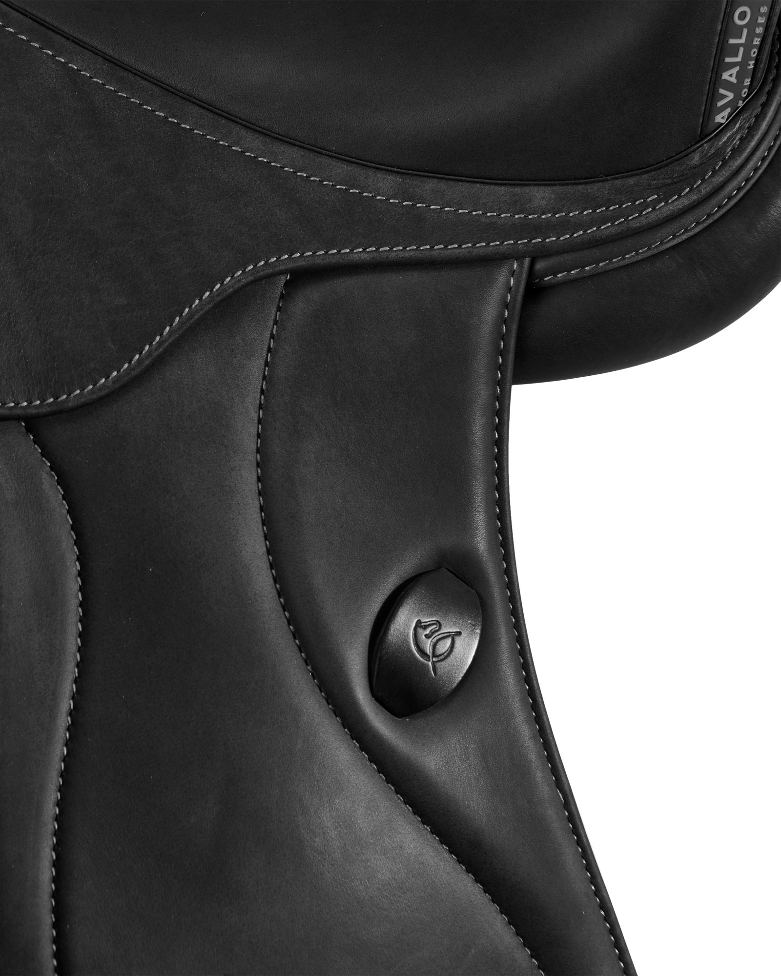Mantegna dressage saddle long knee blocks