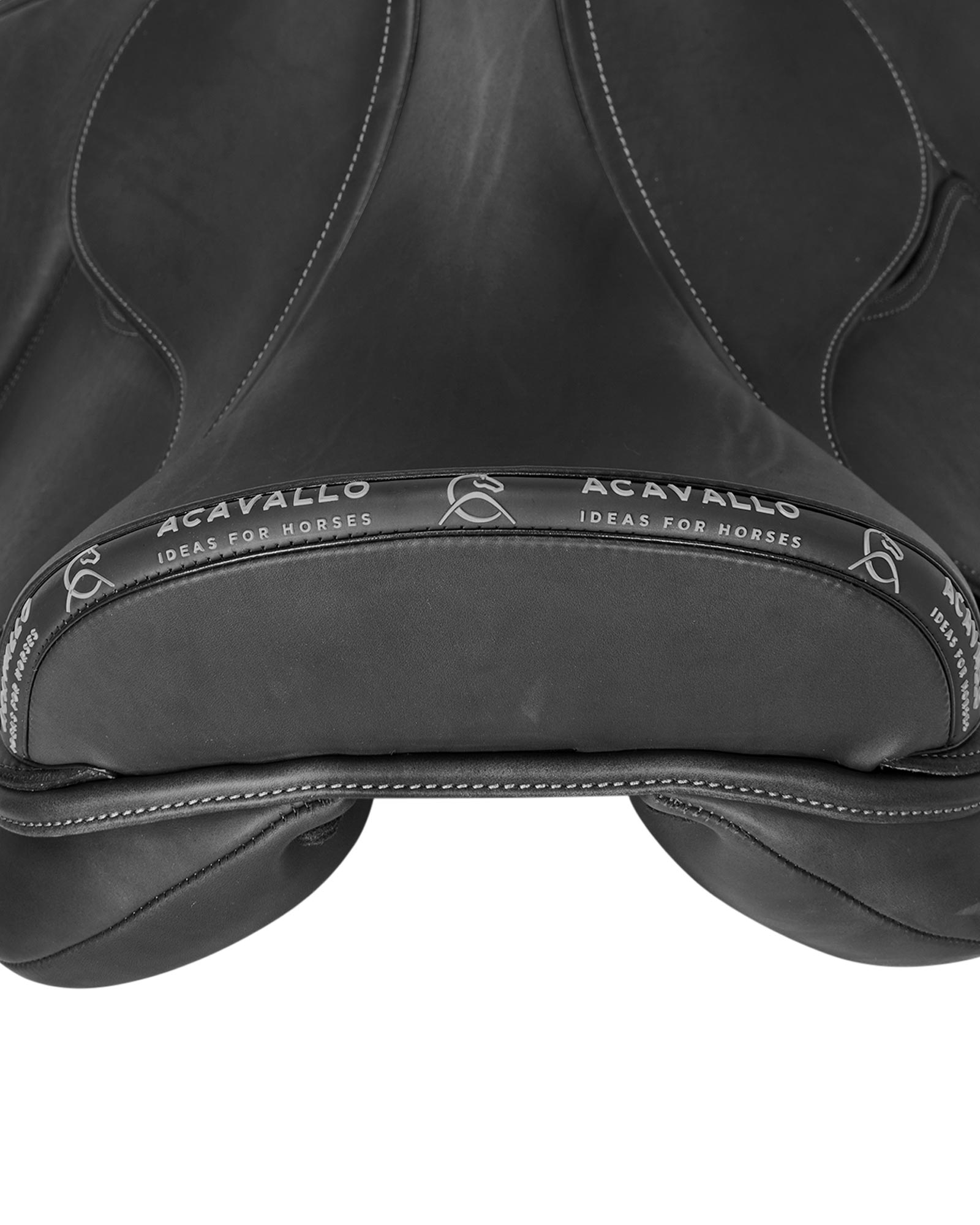 Mantegna dressage saddle long knee blocks