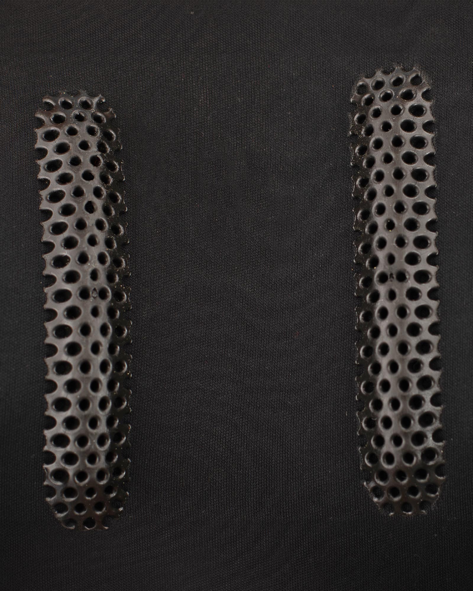 Opera tendon boots elastic and button fastening
