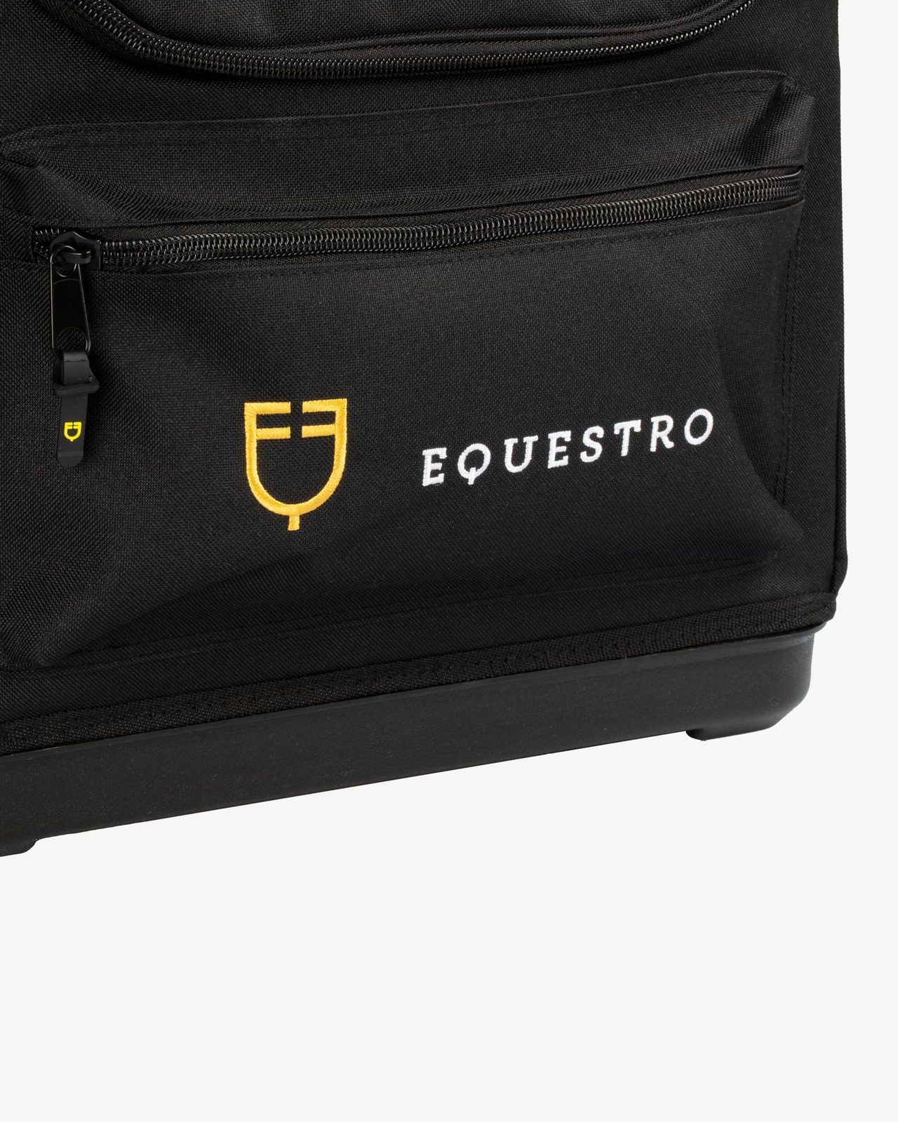 Grooming bag zip pocket
