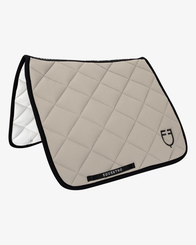 Dressage saddle pad in technical fabric