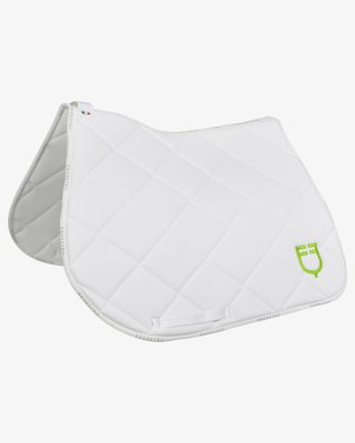 Jumping saddle pad with multicolor logo