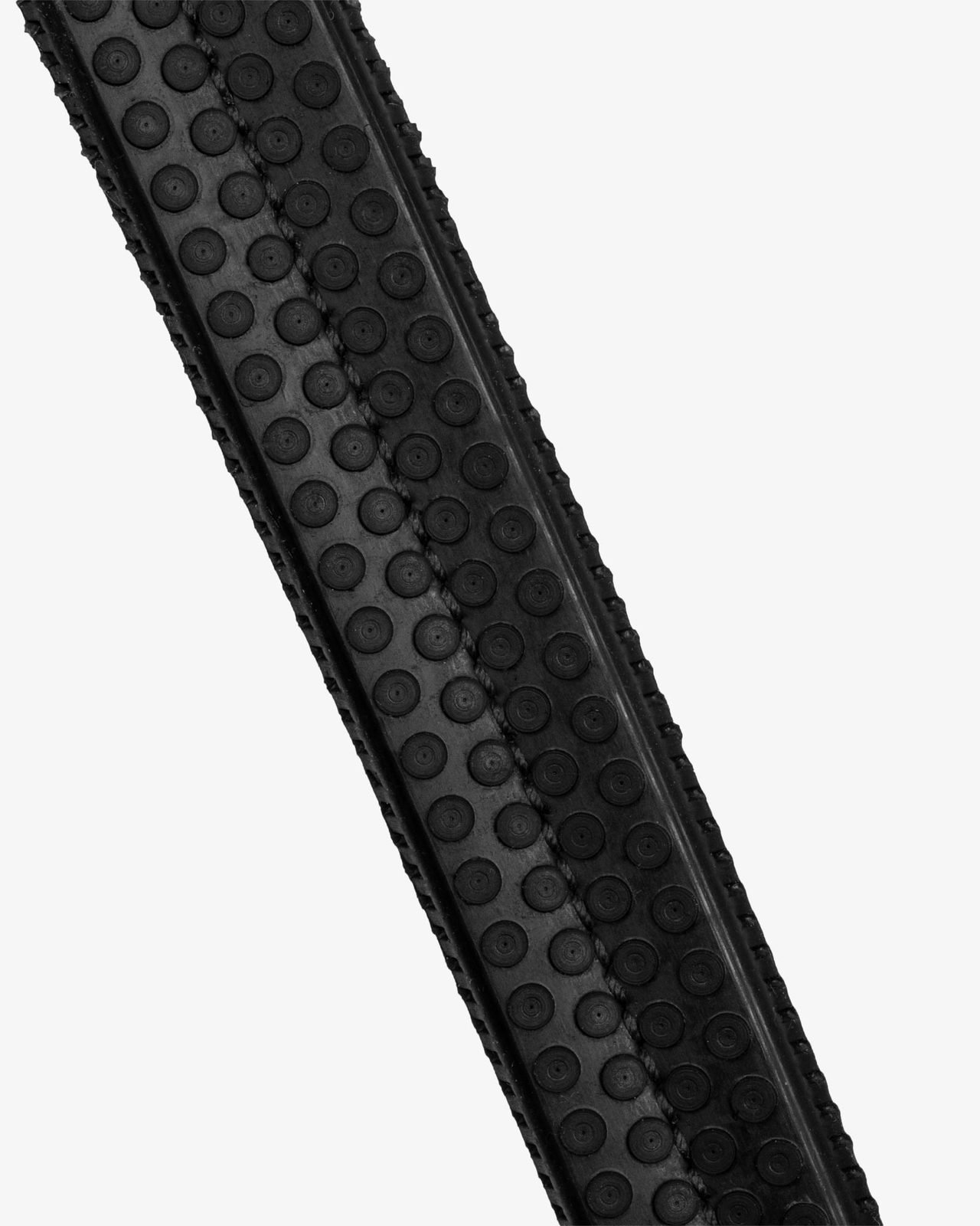 Anatomical bridle with logo