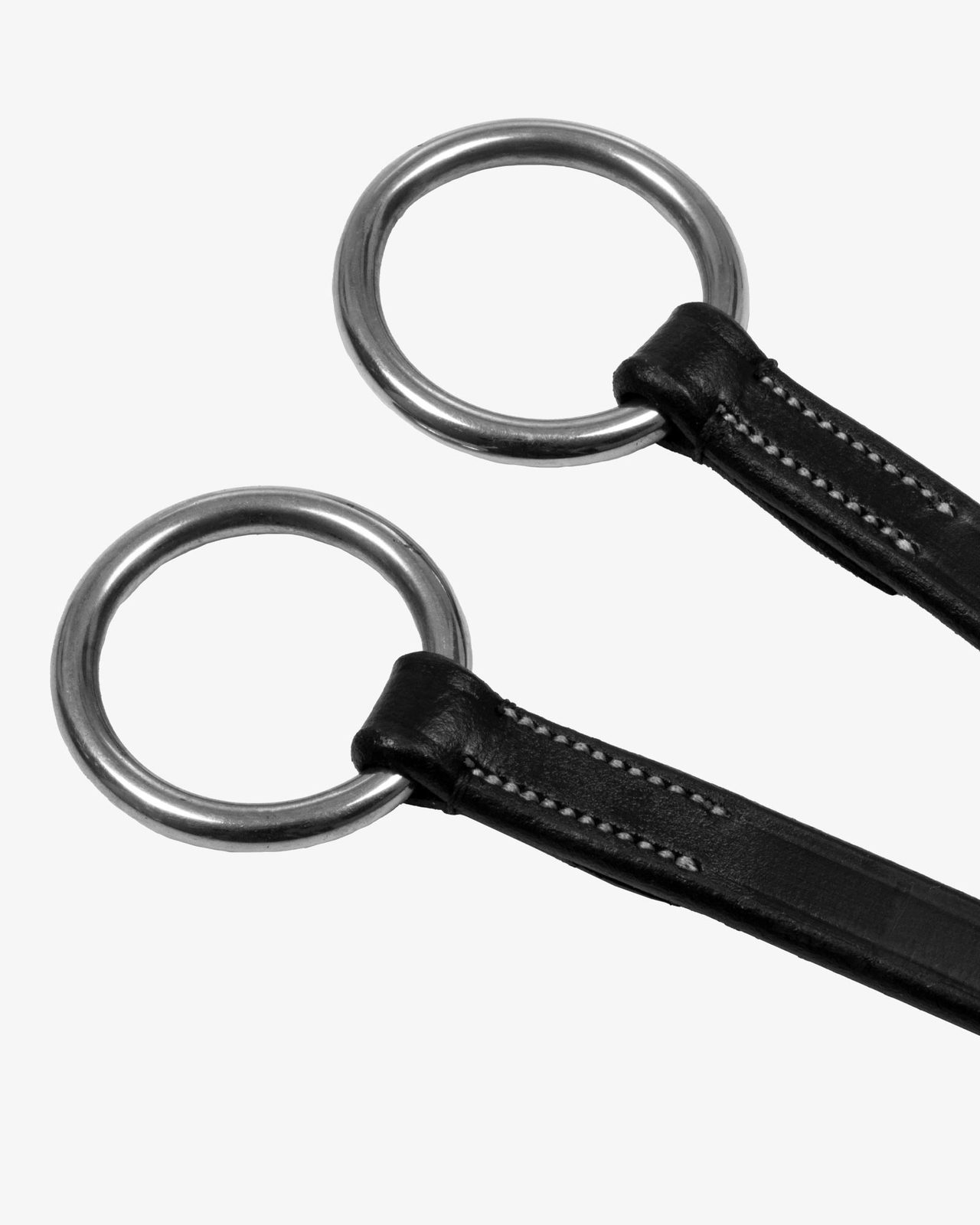Collier martingale with silver stitching
