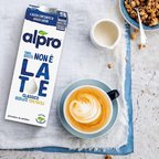 ALPRO QUESTO NON È LATTE, Bevanda Vegetale all'Avena Gusto Latte 8x1l