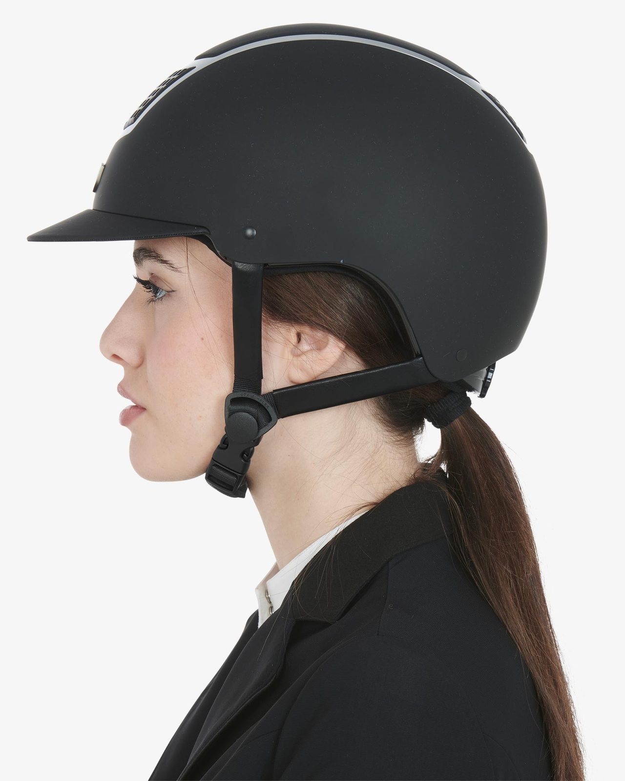 Ultra light helmet with polished frame homologation EN 1384-2023