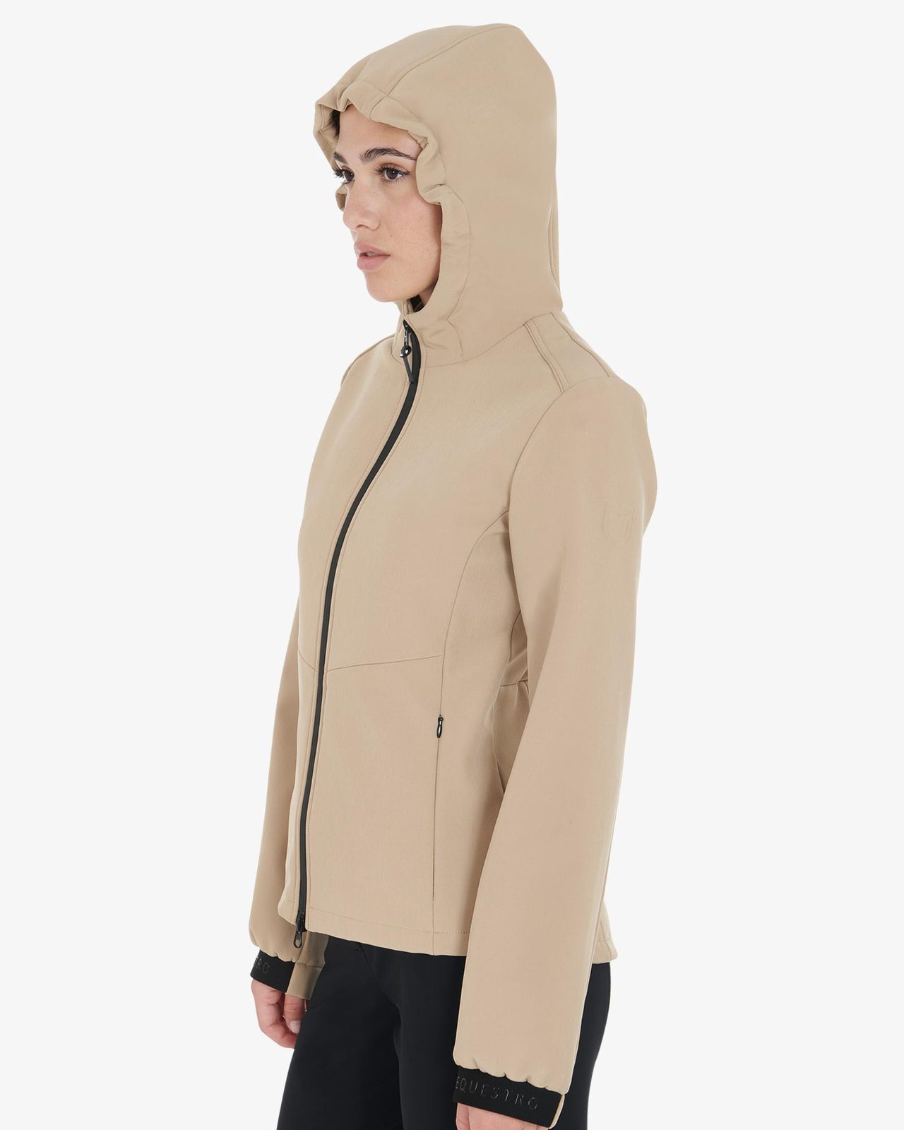 Women's slim fit softshell jacket with concealed pockets