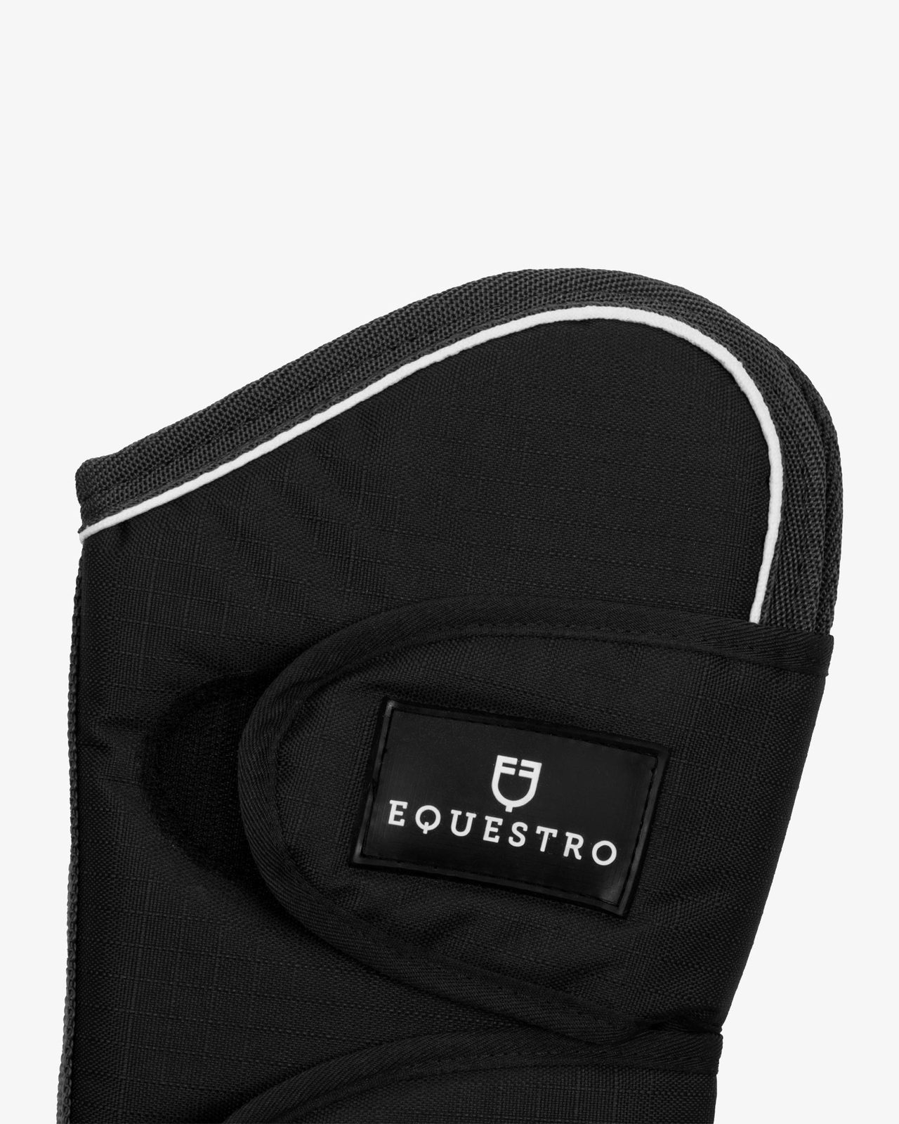 Travelling boots set and tail guard with rubber patch