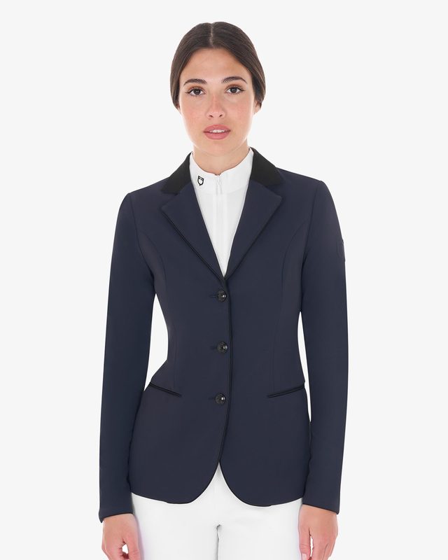 Women's three-button competition jacket