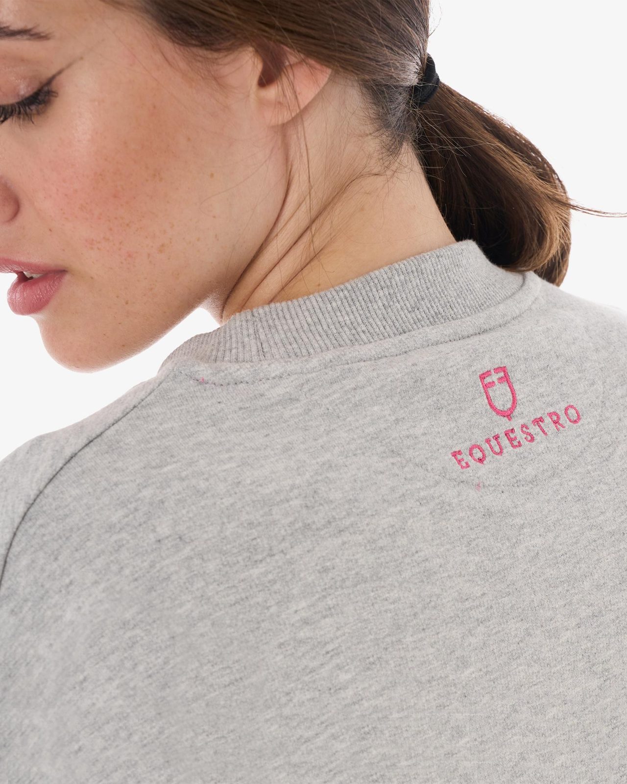 Women's crewneck sweatshirt with sponge lettering