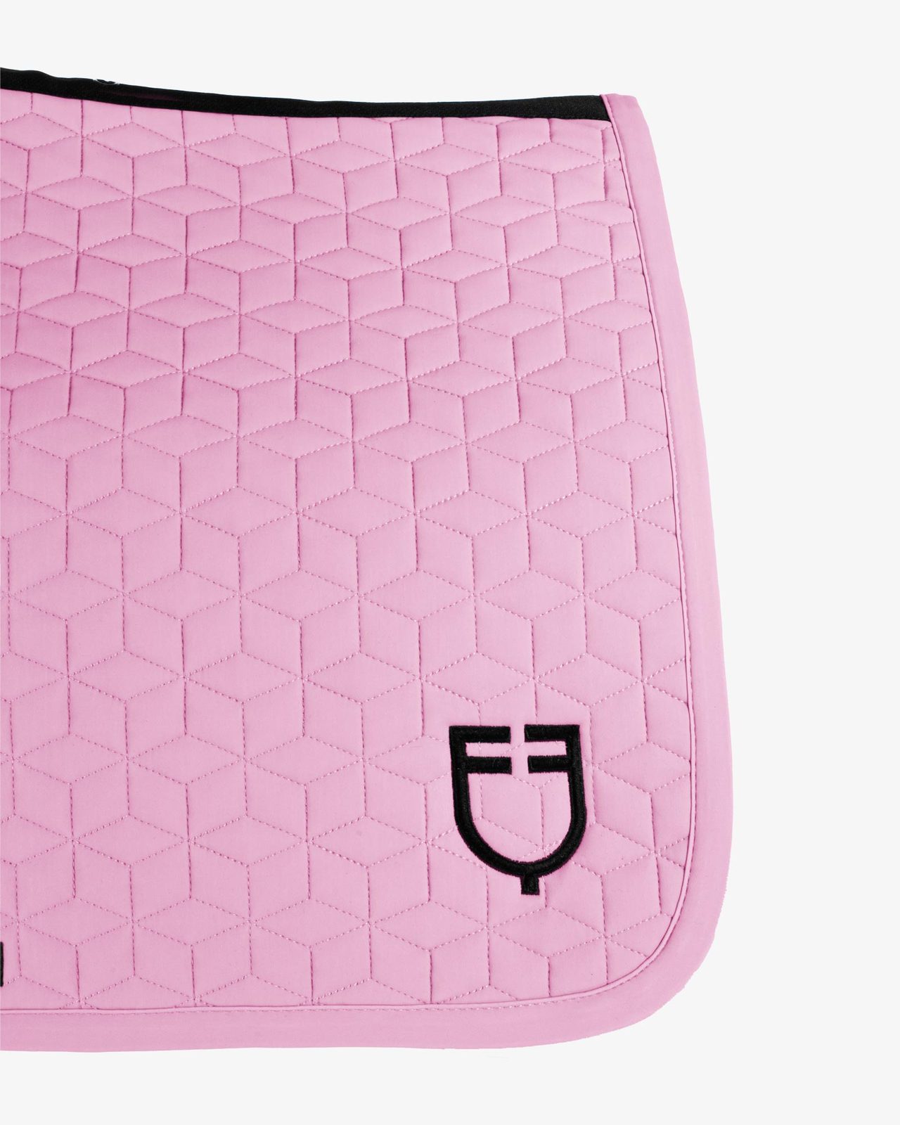 Jumping saddle pad cube quilting