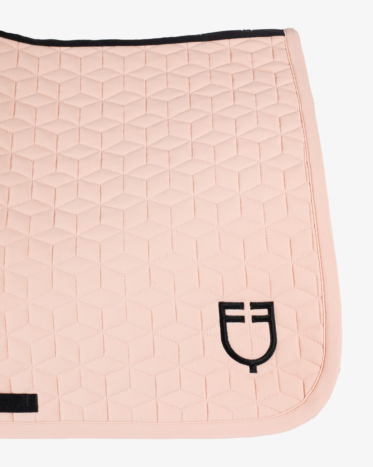 Jumping saddle pad cube quilting