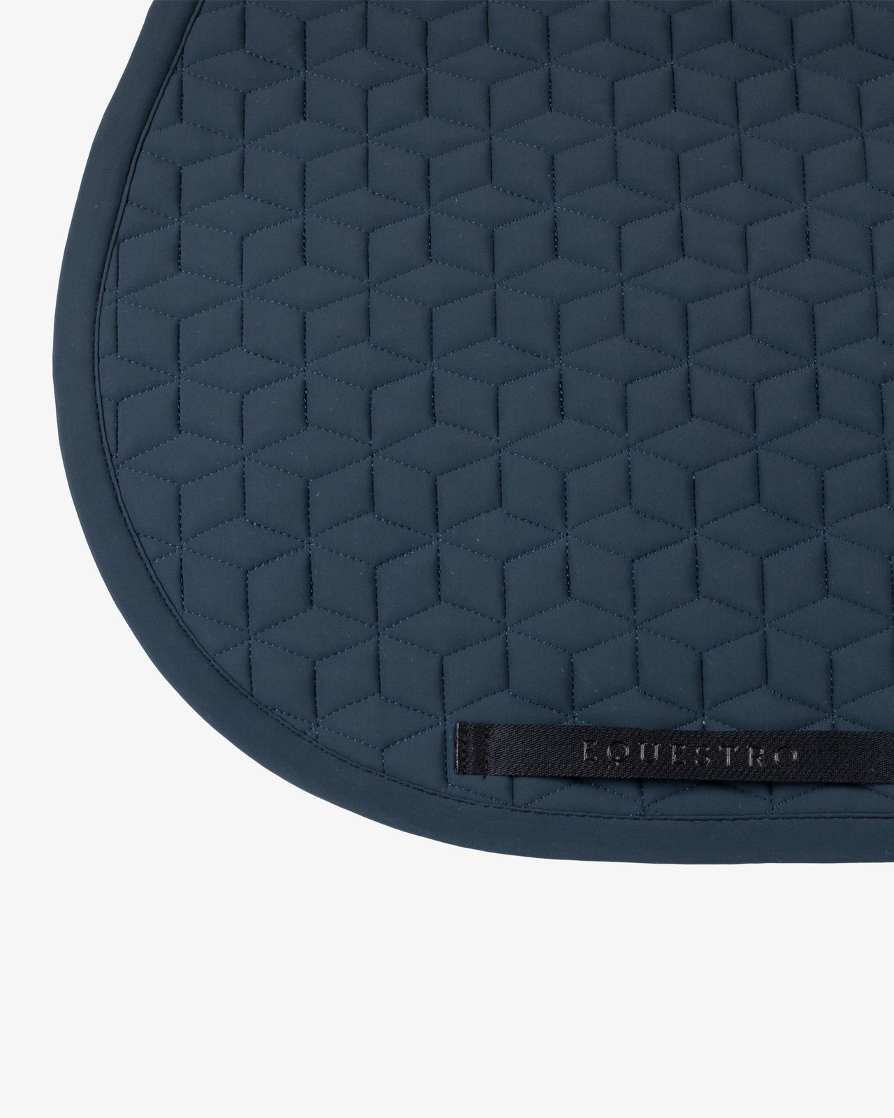 Jumping saddle pad cube quilting