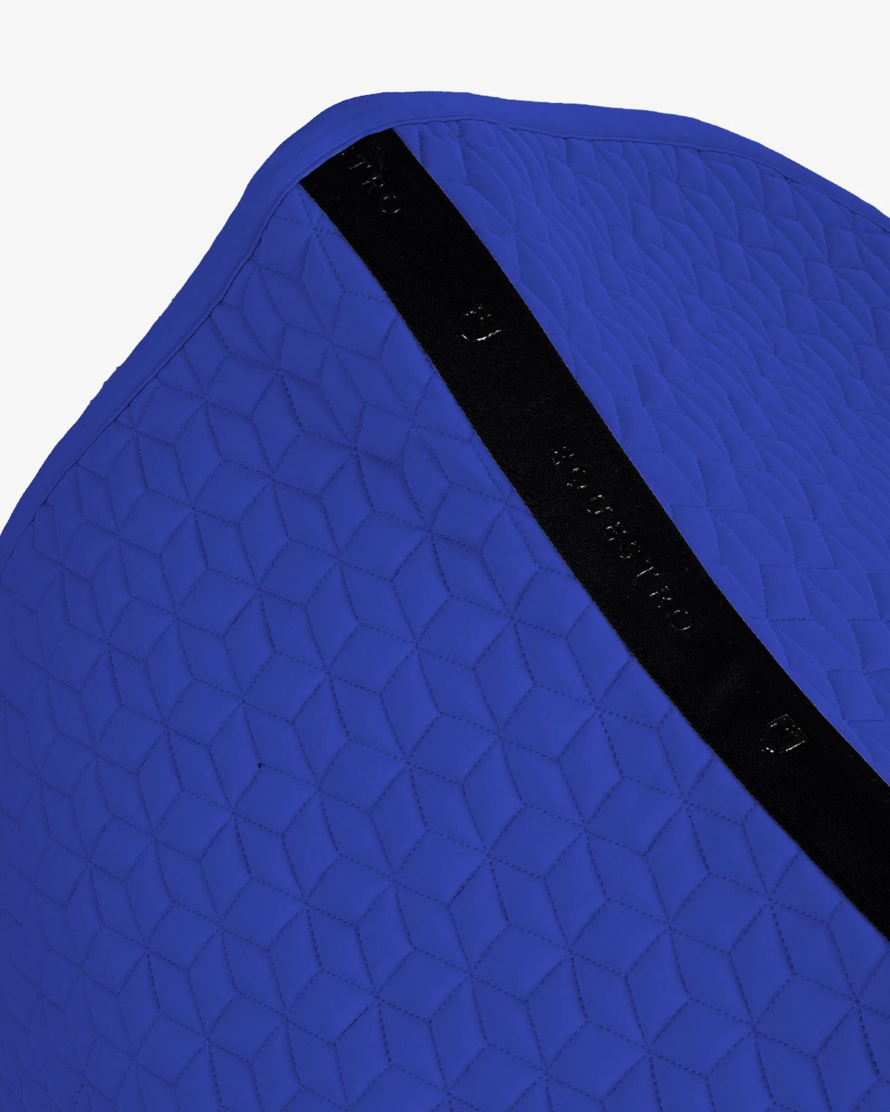 Jumping saddle pad cube quilting