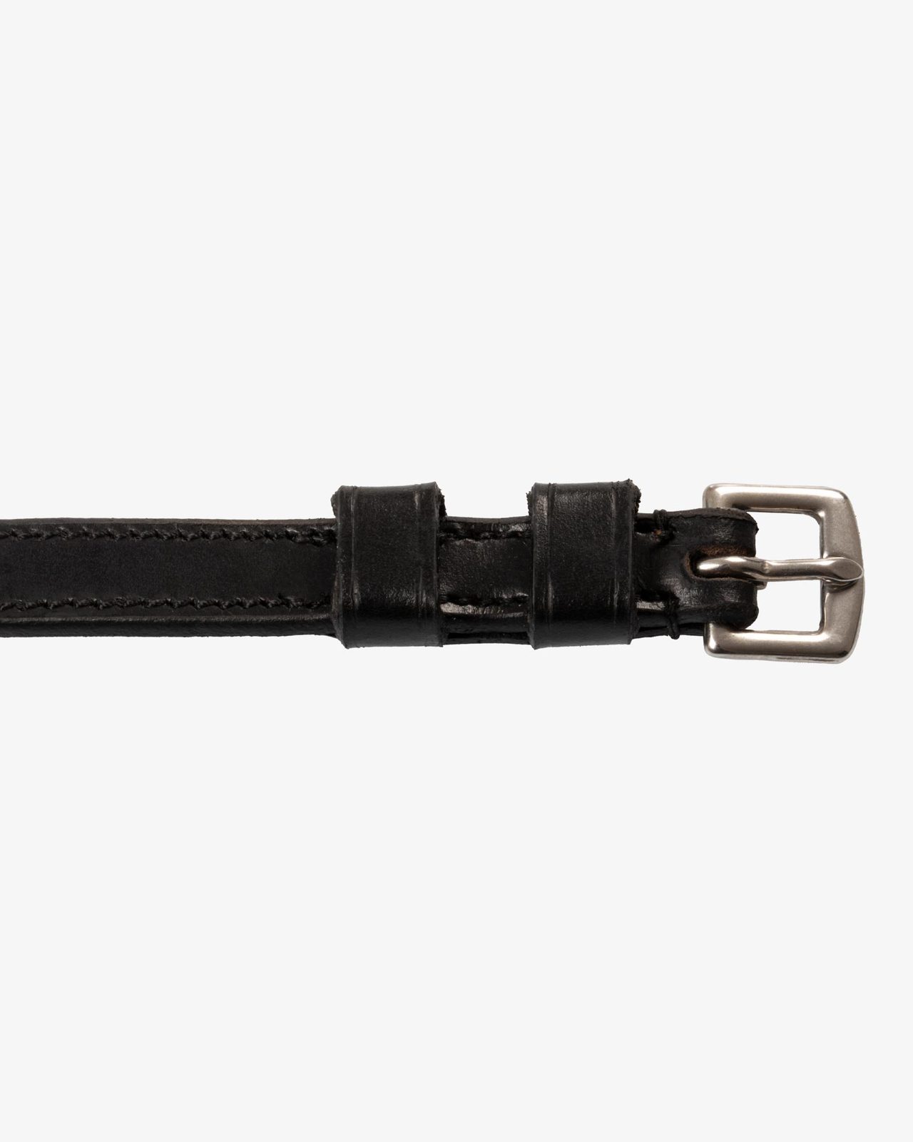 Spur straps with fixed loops
