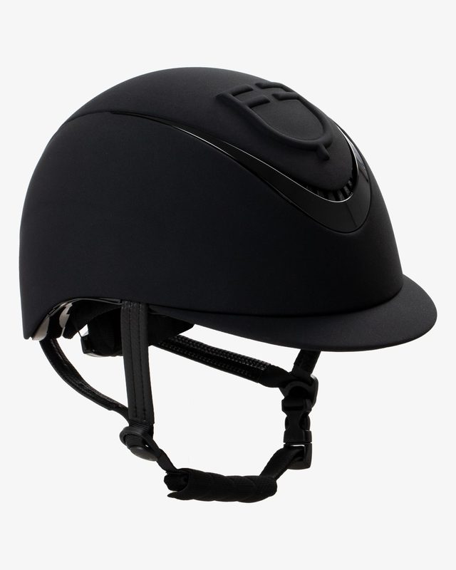 Cap unisex logo a rilievo omologazione EN 1384-2023