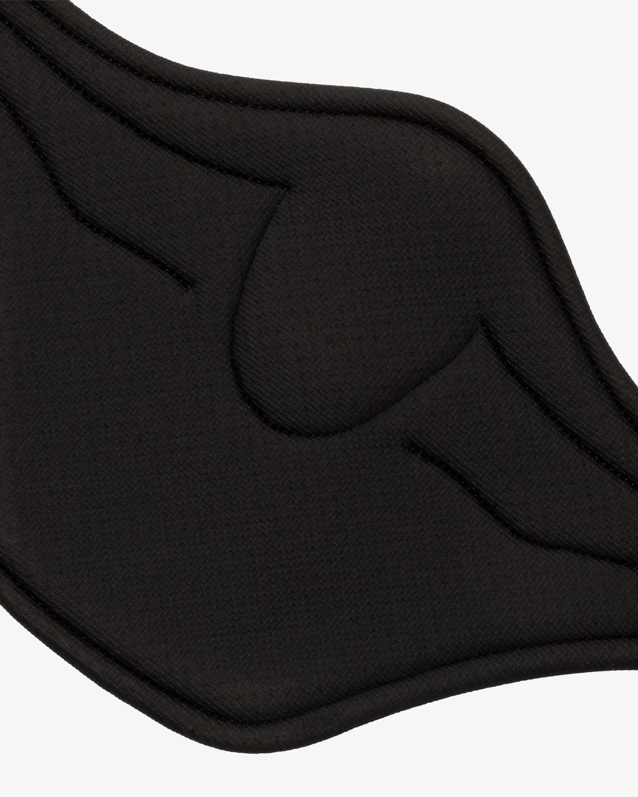 Jumping stud guard girth