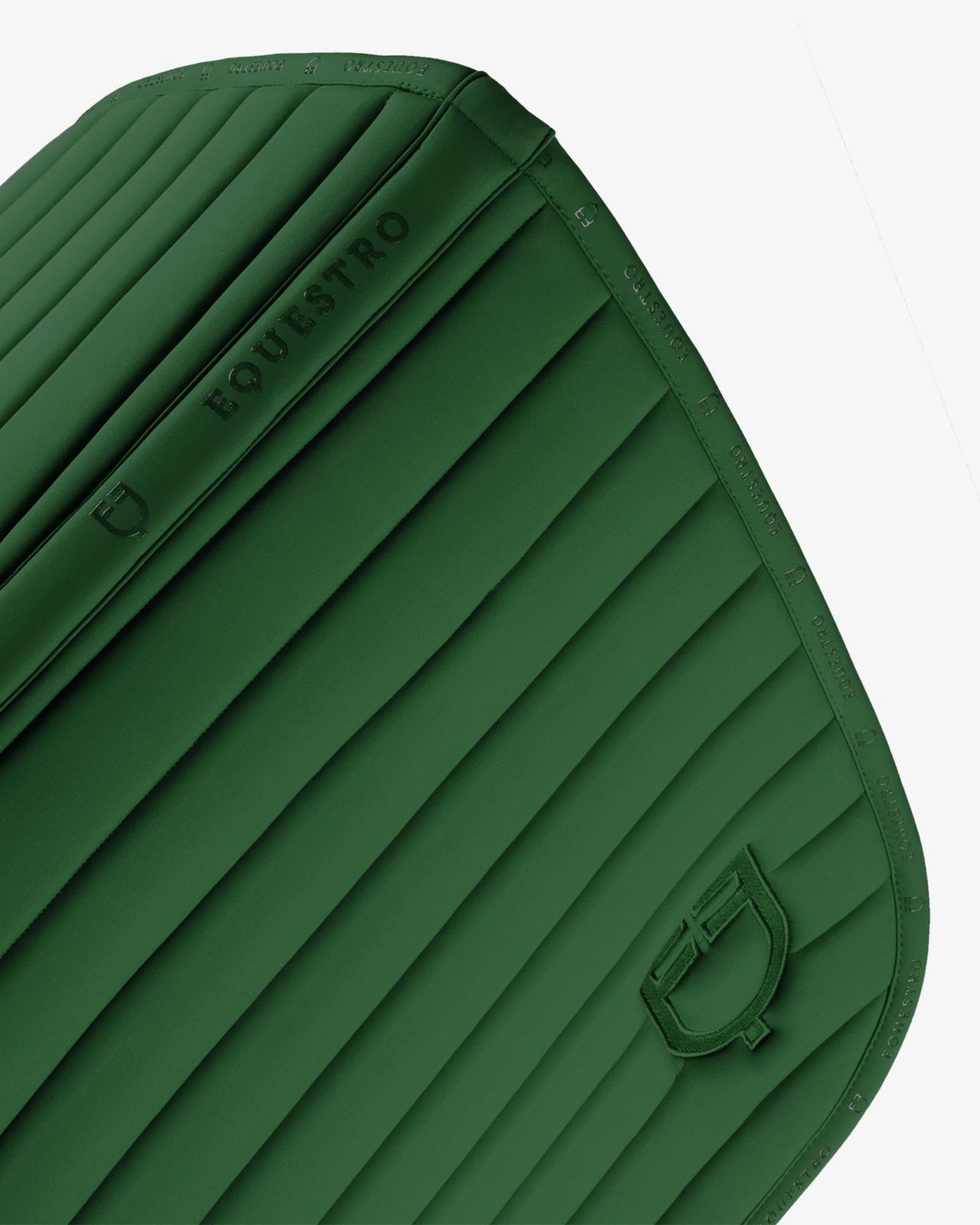 Silica jumping saddle pad