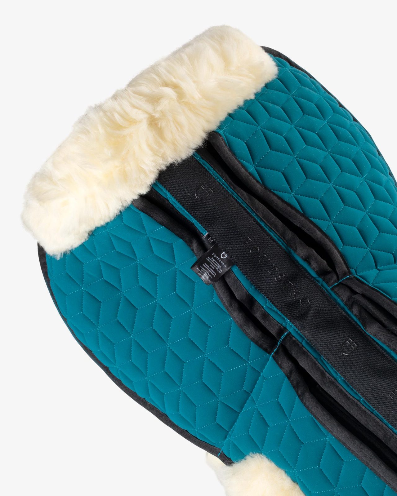 Elastane pad with pockets and sheepskin lining