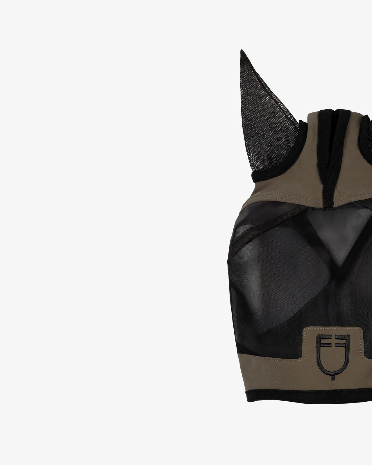 Fly mask with front logo