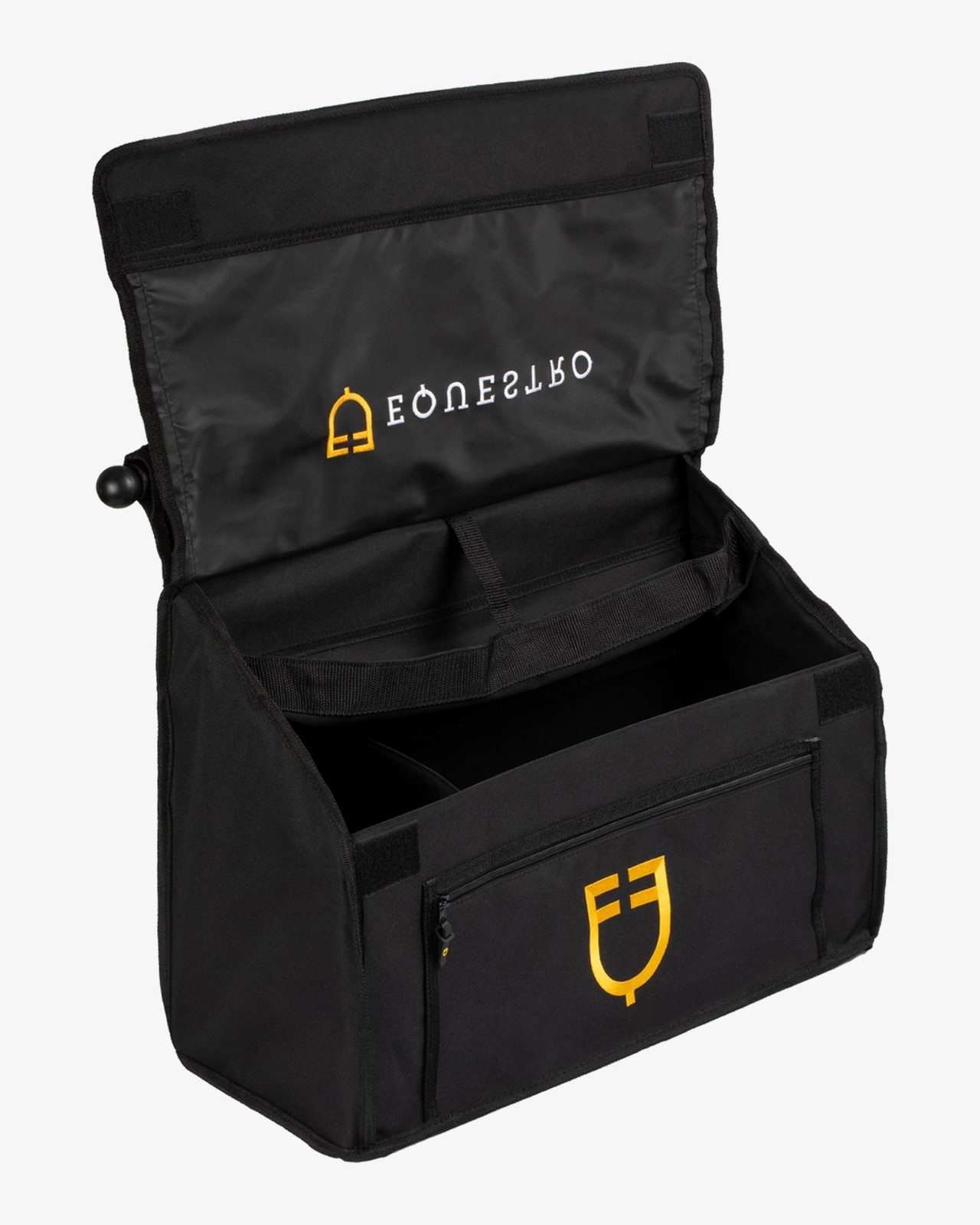 Grooming bag with bar