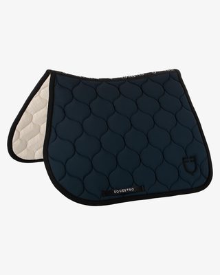 Jumping saddle pad with onion quilting