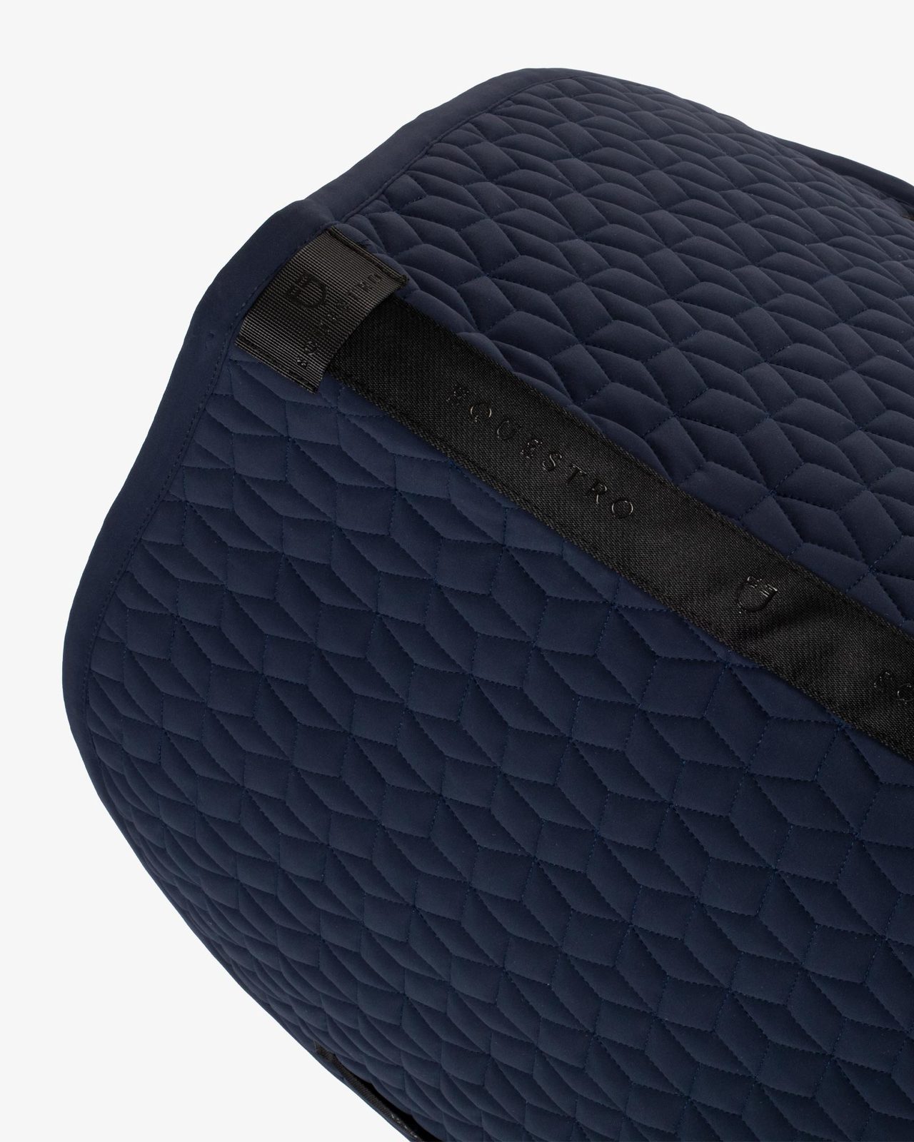 Jumping saddle pad cube quilting