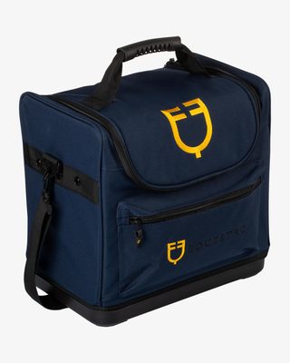Grooming bag zip pocket