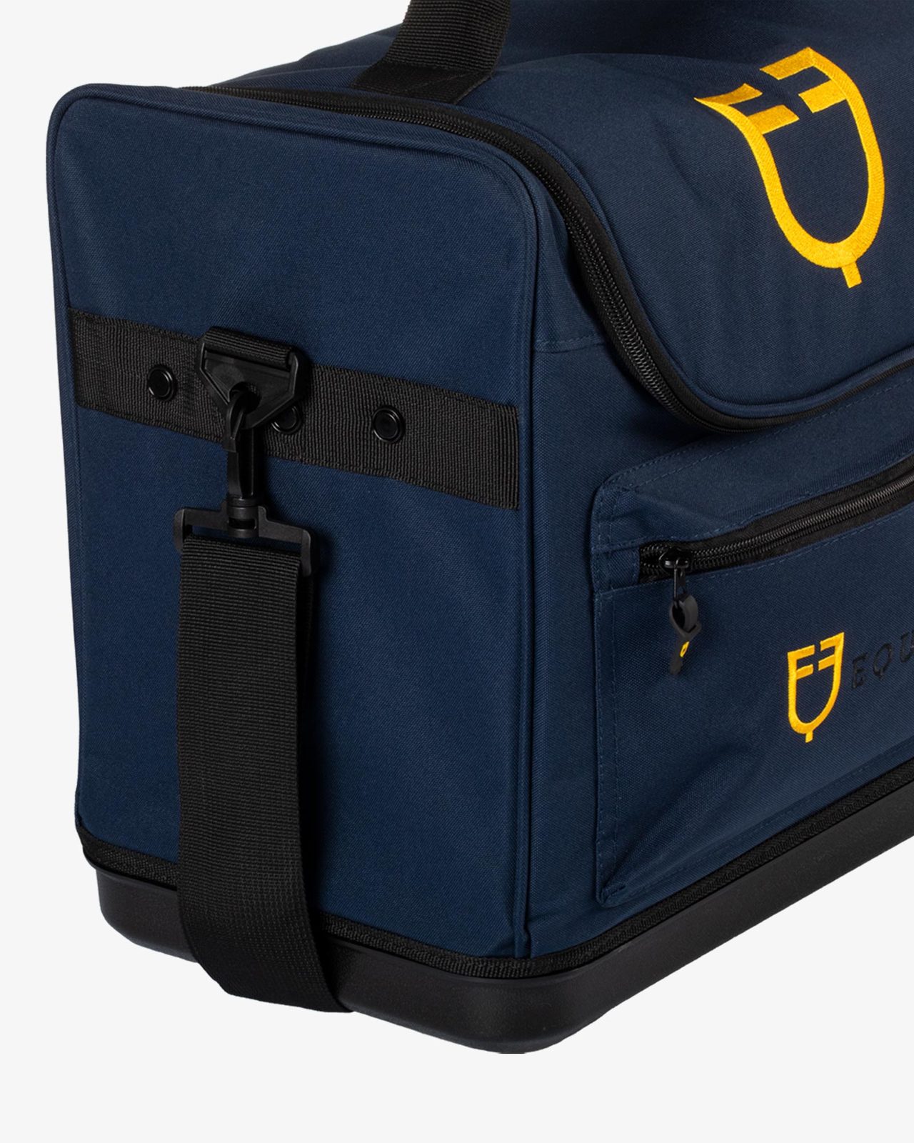 Grooming bag zip pocket