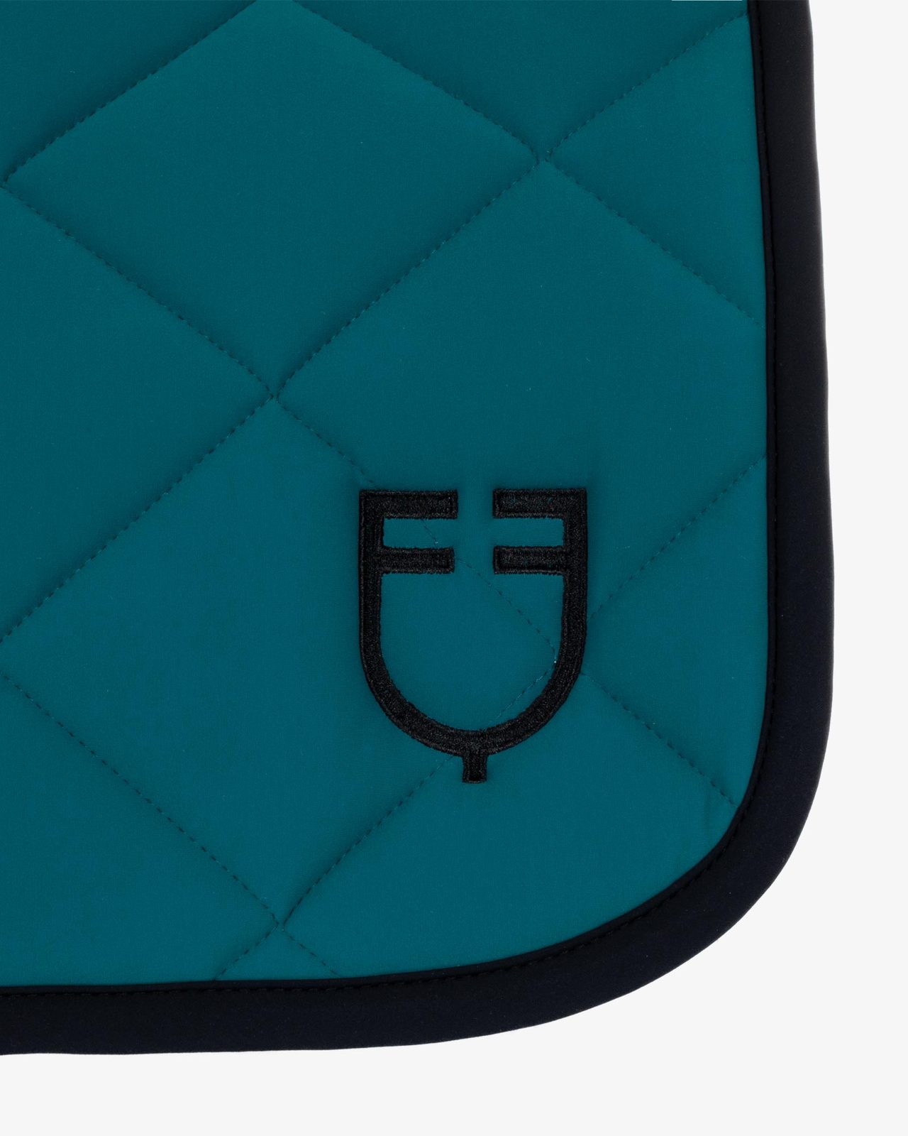 Dressage saddle pad in technical fabric