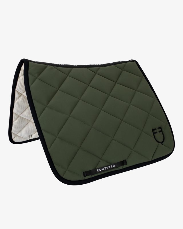 Dressage saddle pad in technical fabric