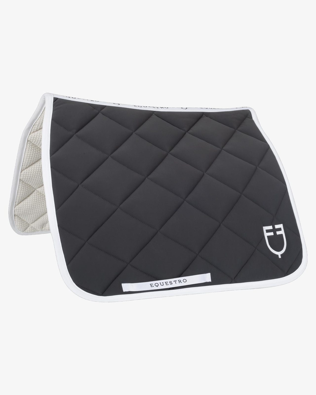 Dressage saddle pad with diamond quilting