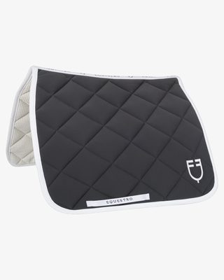 Dressage saddle pad with diamond quilting