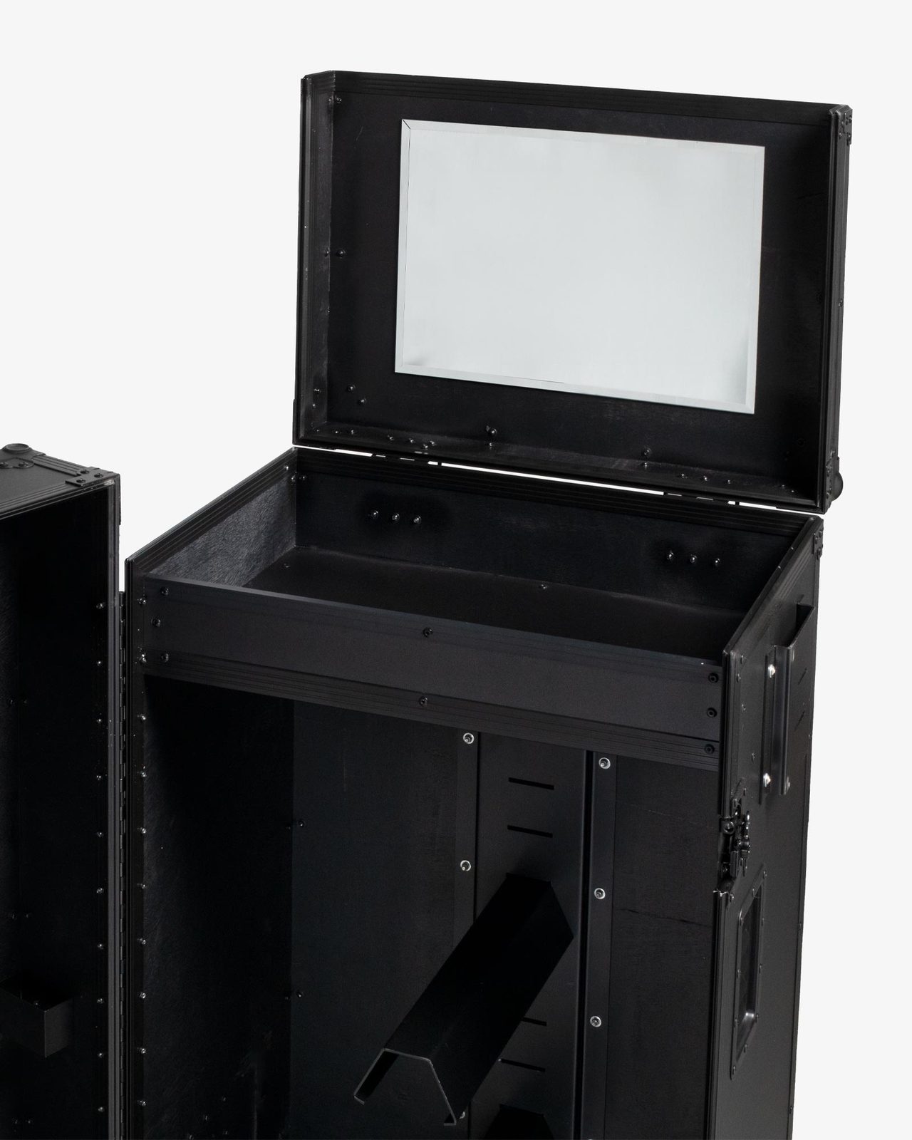Black hardware saddle cabinet 65x62x138cm