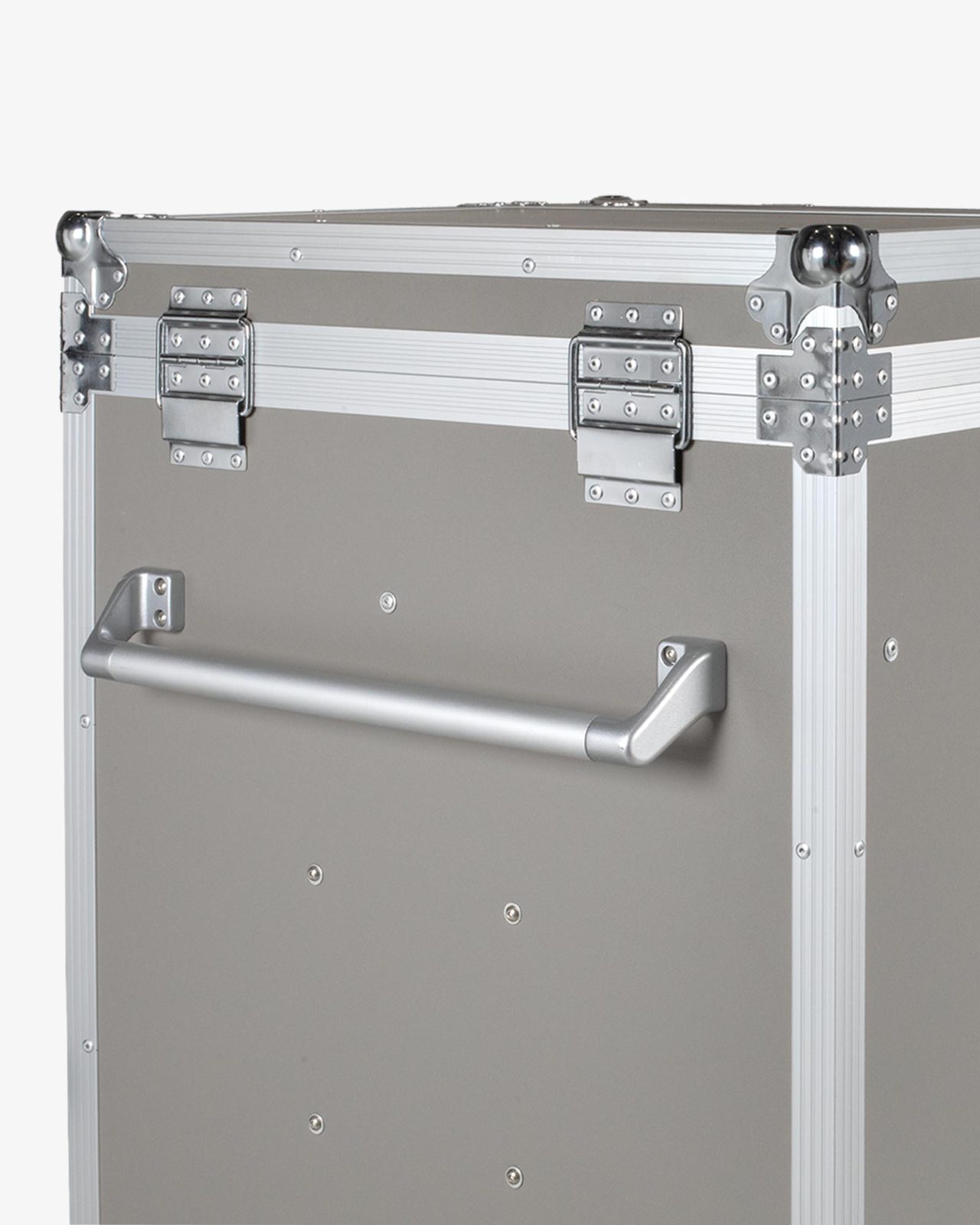 Silver hardware saddle cabinet 65x62x138cm
