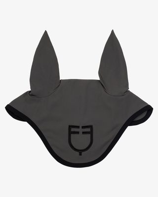 Black line edition fly veil in stretch material
