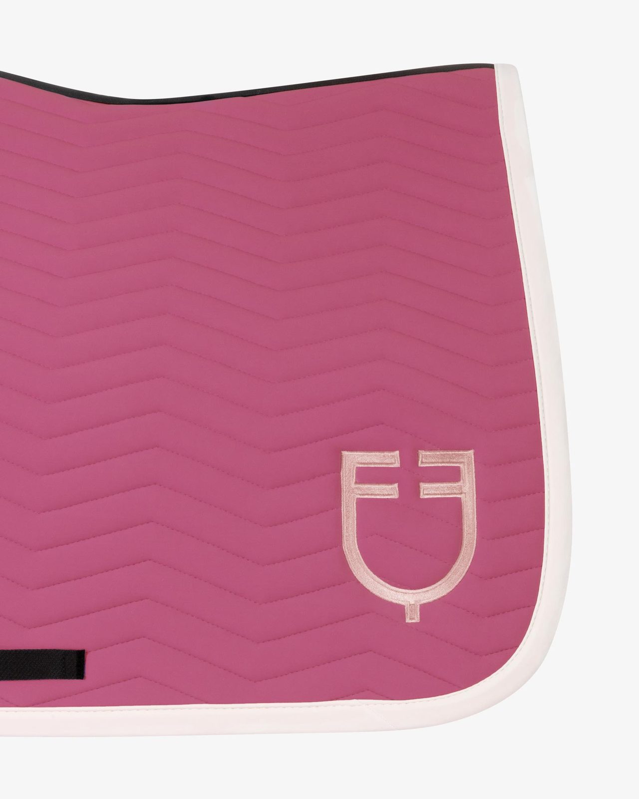 Wave Quilting jumping saddle pad in technical fabric